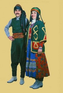 diyarbakir-kiz-erkek-halk-giysisi-kostum