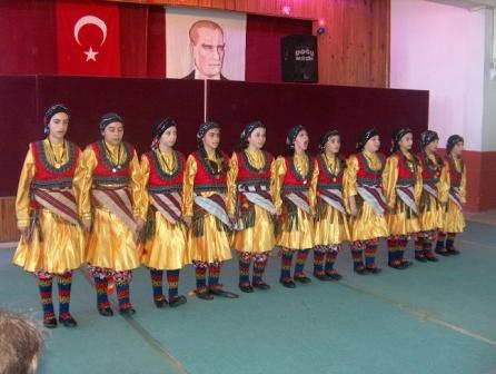 Halk Oyunları - Halk Oyunları Resimleri - ForumTutkusu.Com - Forum ...